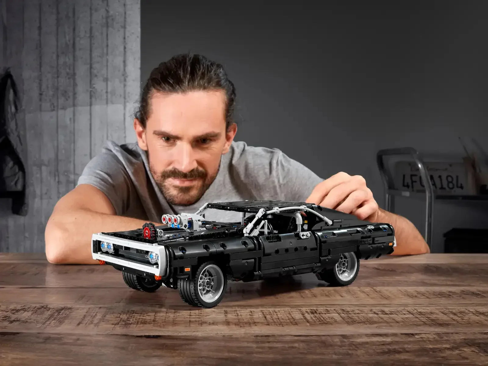 (80% OFF) Dodge Charger 1970 de Vin Diesel do Velozes e Furiosos (1077 pçs)