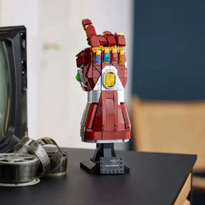 Manopla de Nanotecnologia da Marvel (675 peças)
