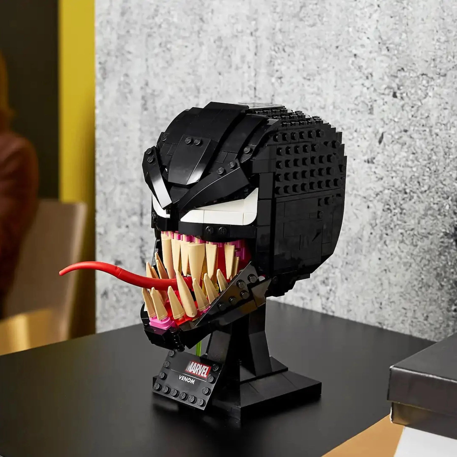 Venom (565 peças)