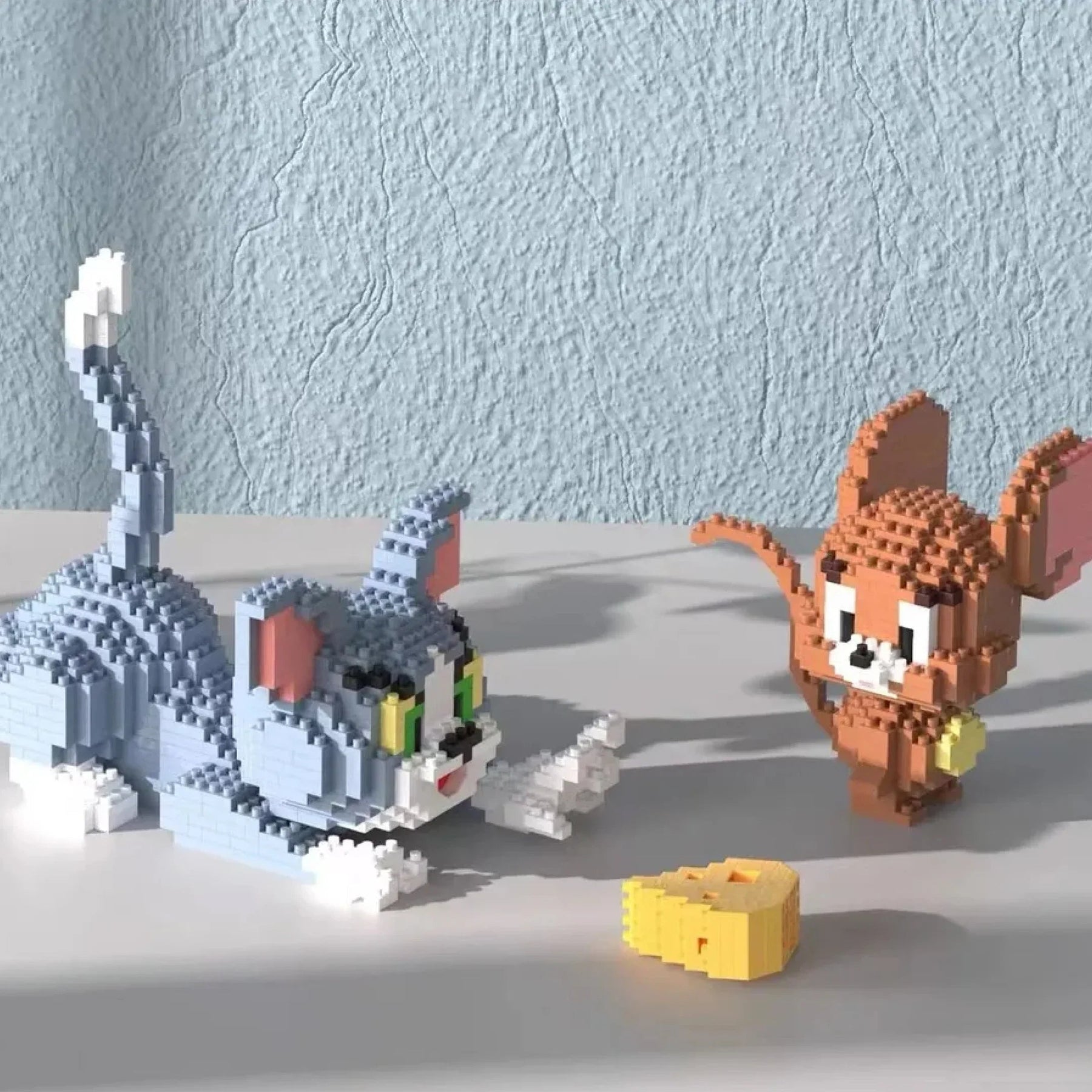 Tom e Jerry (2016 micro-peças)