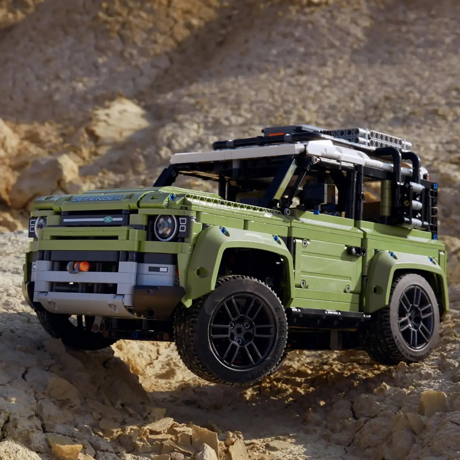 (41% OFF) Land Rover Defender (2573 peças)