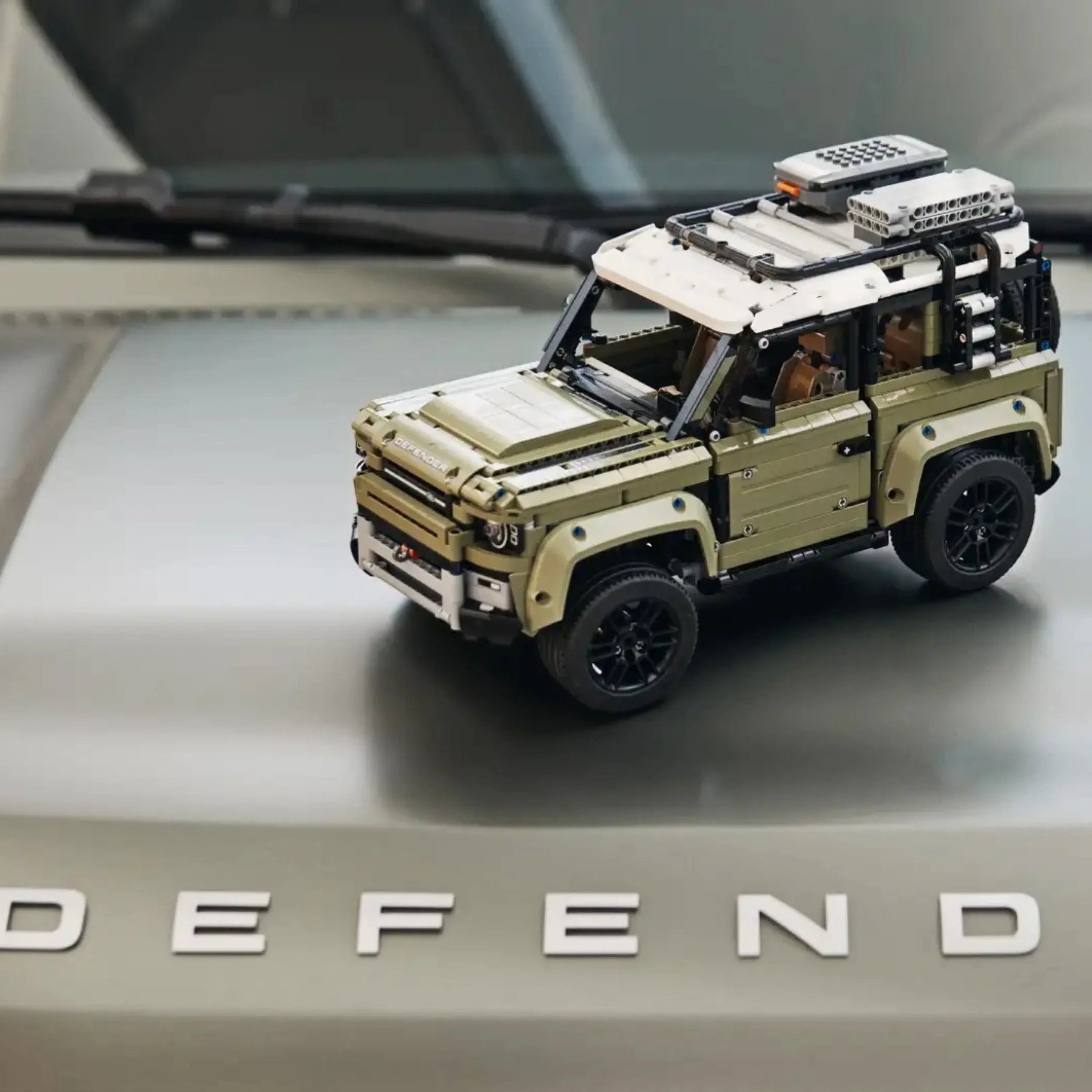 (41% OFF) Land Rover Defender (2573 peças)