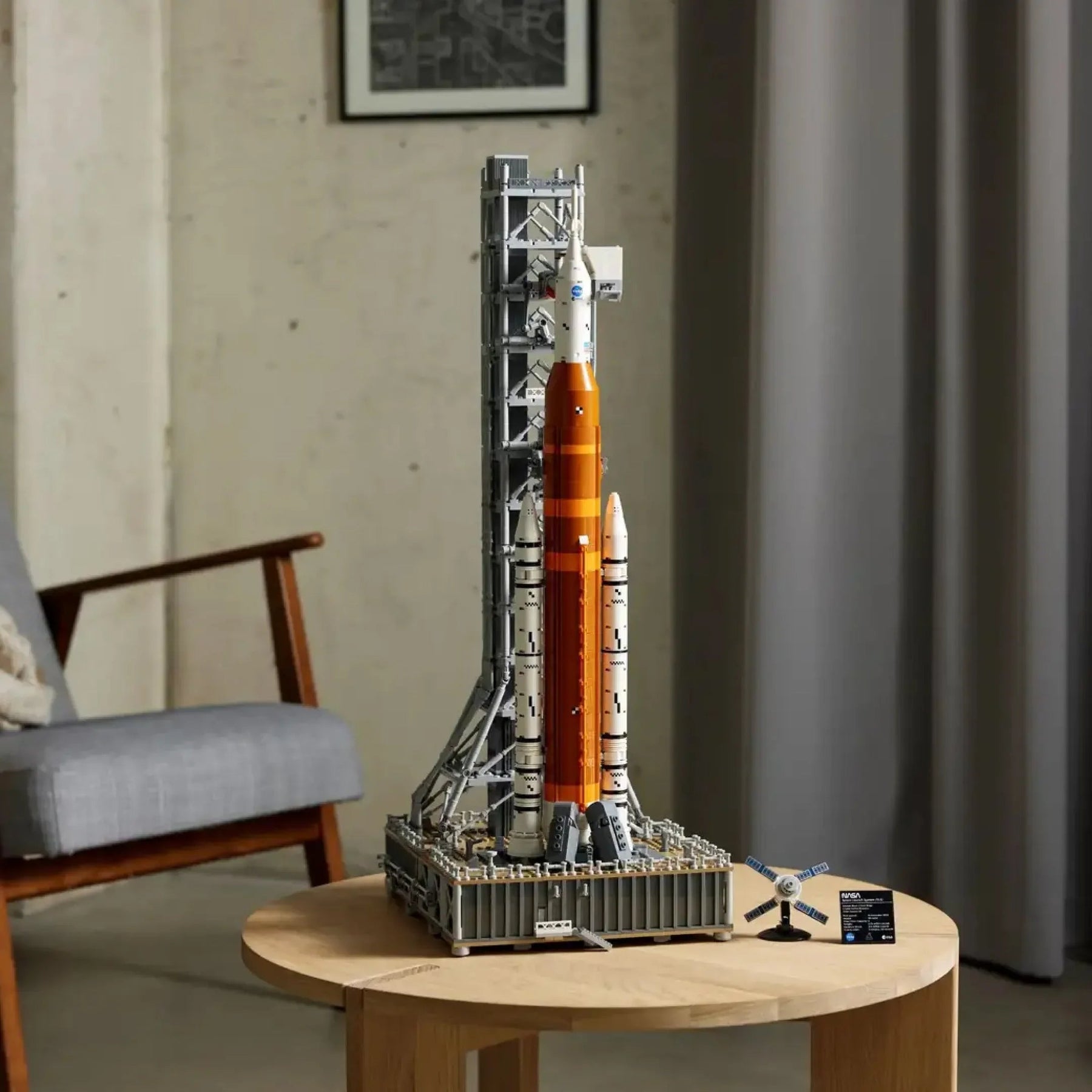 NASA - Artemis Space Launch System (3601 peças)
