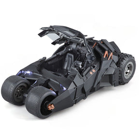 Batmóvel Tumbler 1:18 em Metal